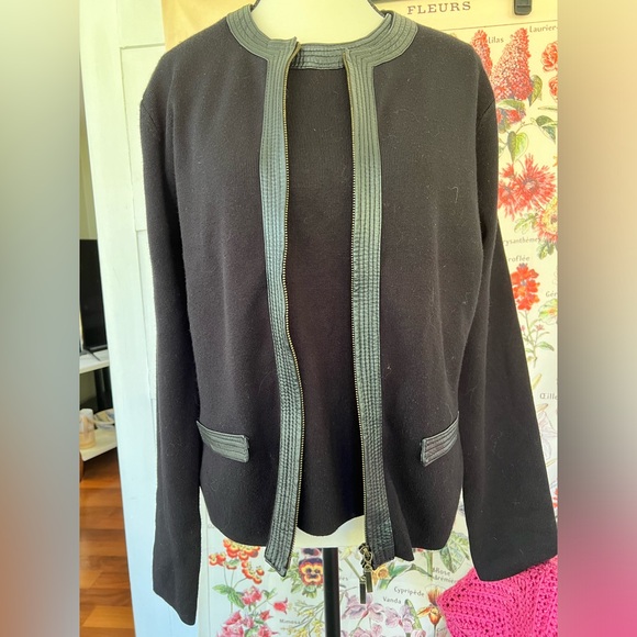 Etoile sweater set size L leather look trim black on black. Zip front - Picture 4 of 11